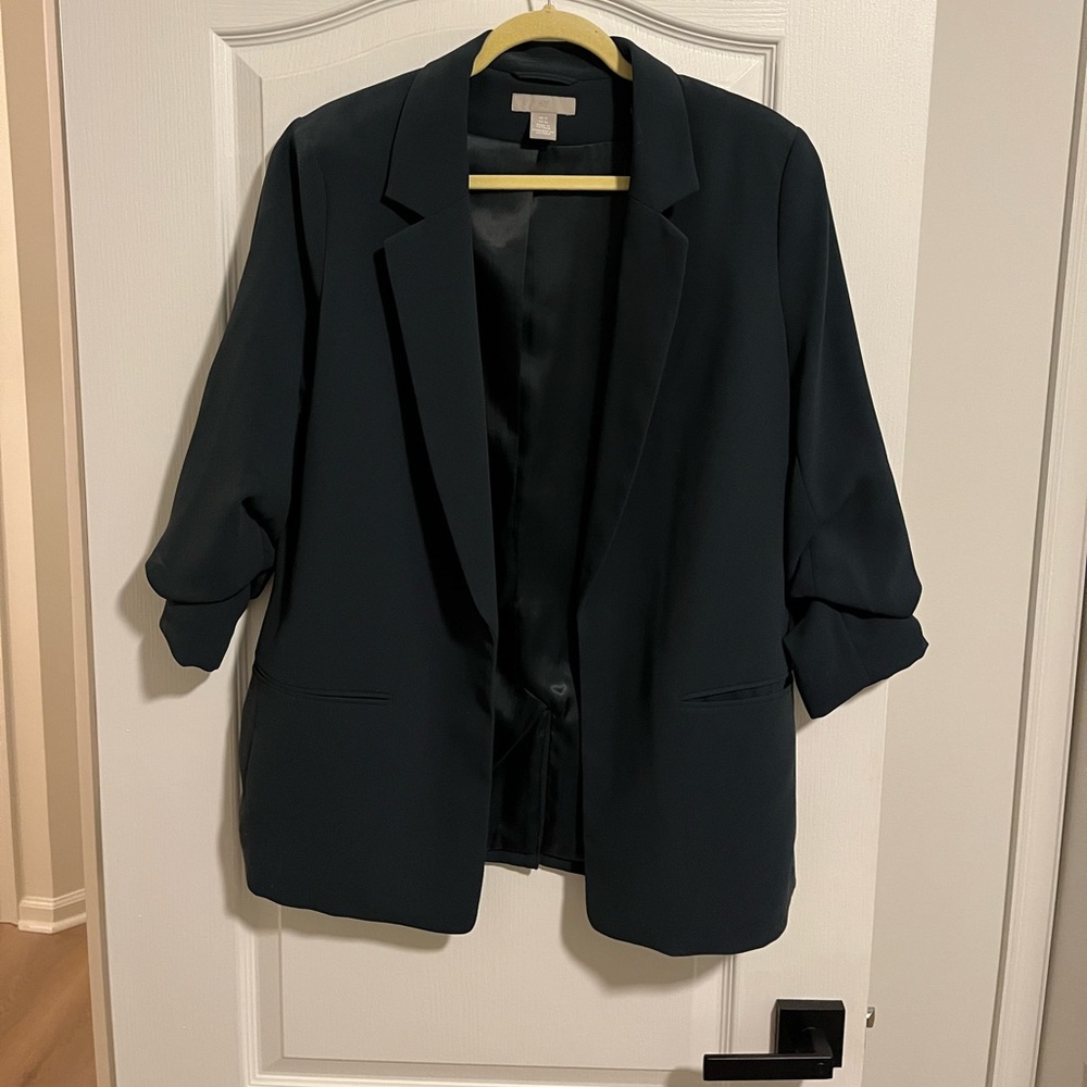 Teal/emerald sleek blazer with puffy 3/4 sleeve